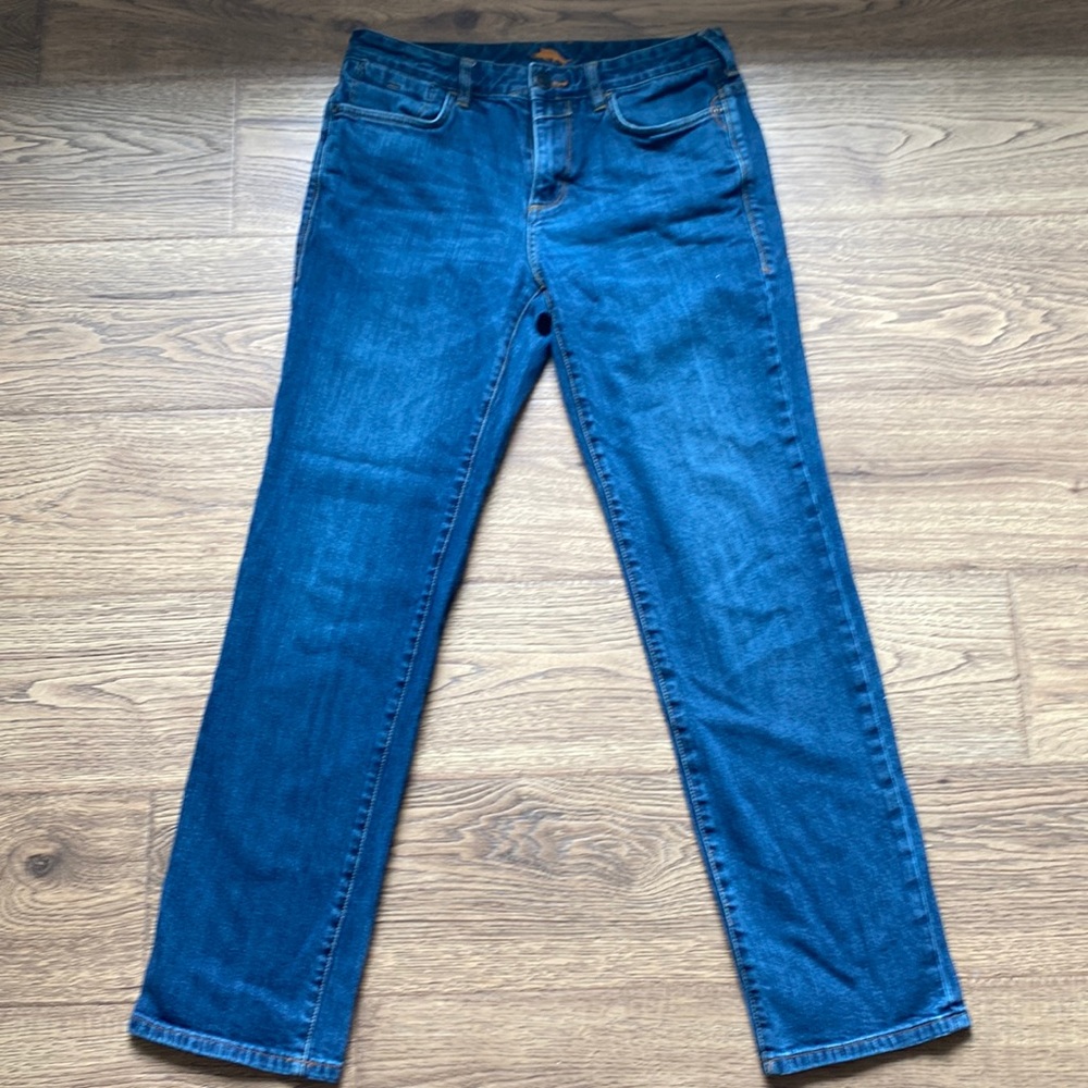 Tommy Bahama Vintage Straight 32 x 32 Jeans.